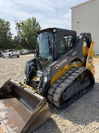 Photo of a 2023 John Deere 317G