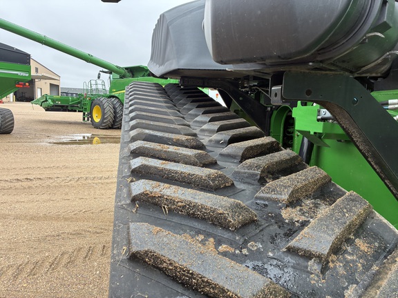 2025 John Deere 9RT 590 - Photo16
