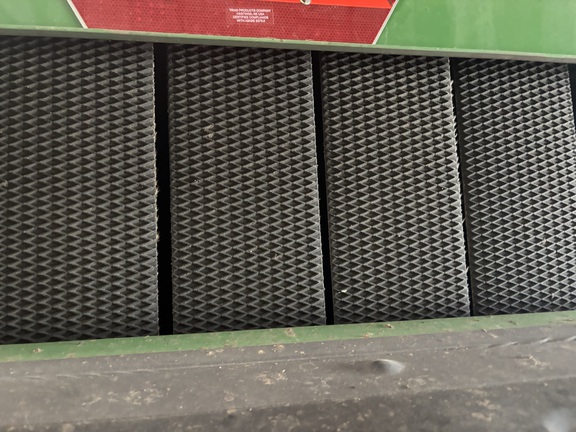 2021 John Deere 560M - Photo11