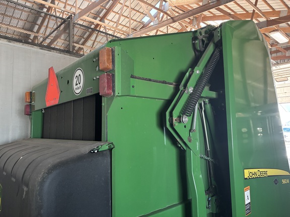 2021 John Deere 560M - Photo9
