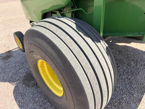 2021 John Deere 560M - Photo14
