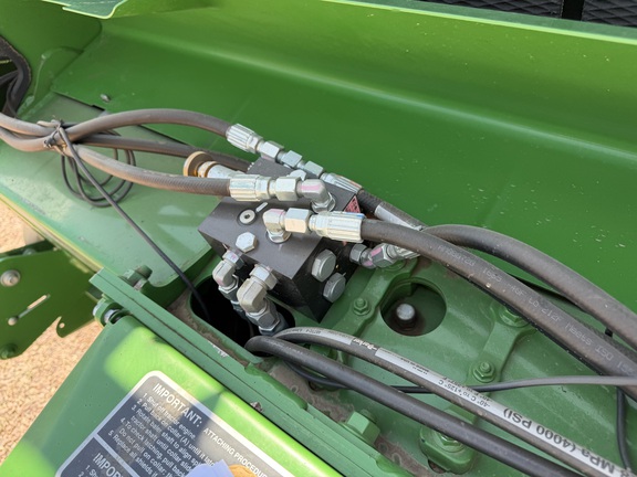 2021 John Deere 560M - Photo17