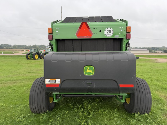 2021 John Deere 560M - Photo4