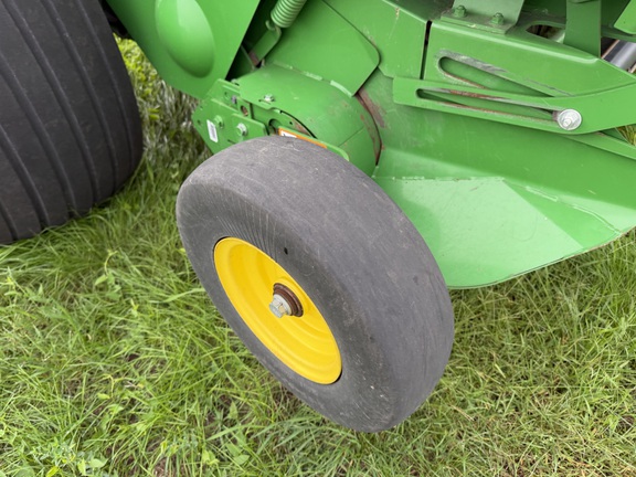 2021 John Deere 560M - Photo11