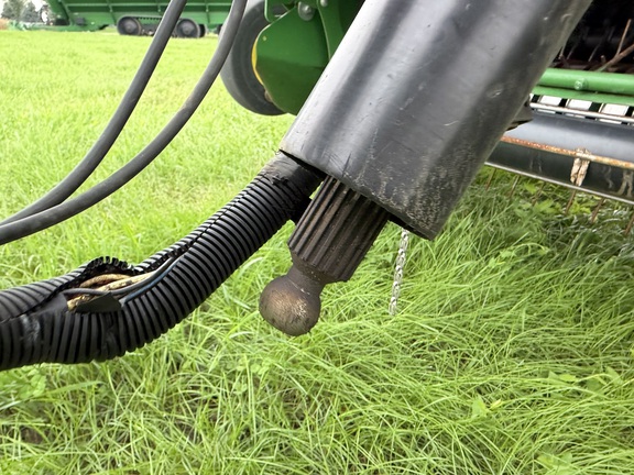 2021 John Deere 560M - Photo19