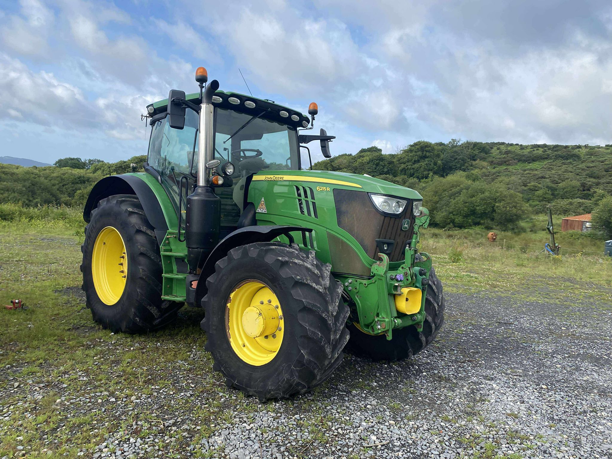 2020 John Deere 6215R