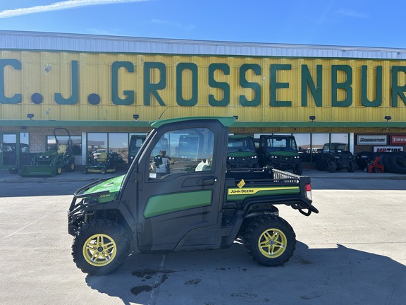 2024 John Deere XUV 835R (2nd thumbnail)