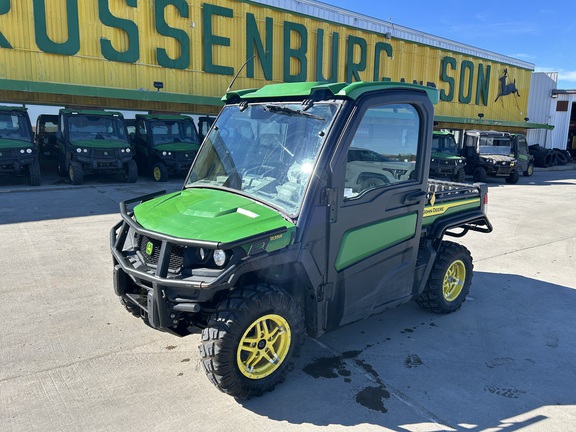 2024 John Deere XUV 835R Used Equipment