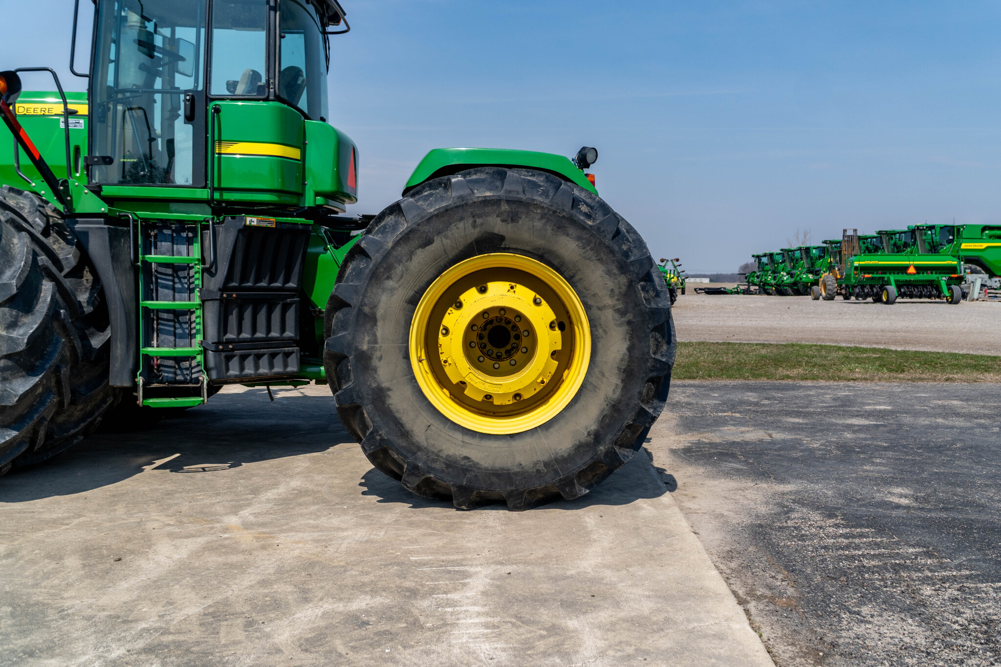 Used 2010 John Deere 9530 Articulated 4WD Tractors at Koenig Equipment in Anna, OH - PhotoXL8