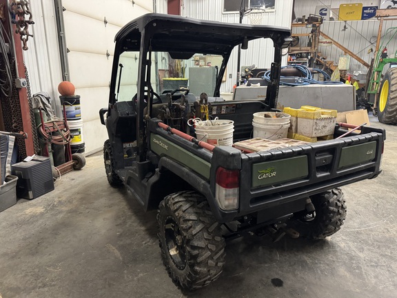 Photo of 2021 John Deere XUV 835M