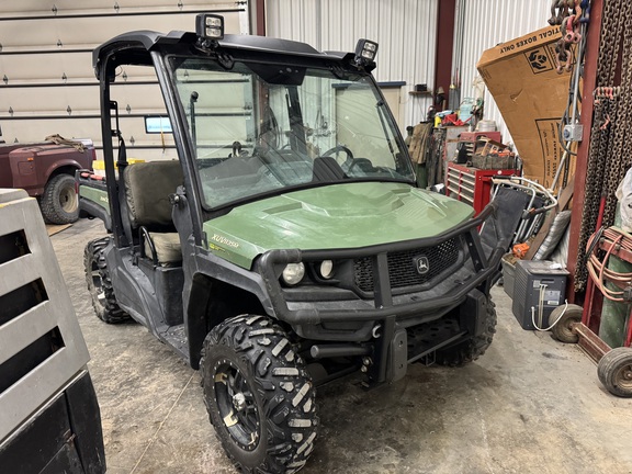 Photo of 2021 John Deere XUV 835M