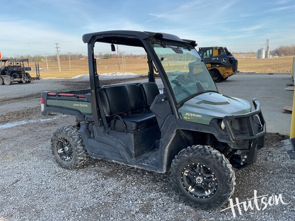 Photo of 2021 John Deere XUV 835M