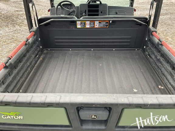 Photo of 2021 John Deere XUV 835M