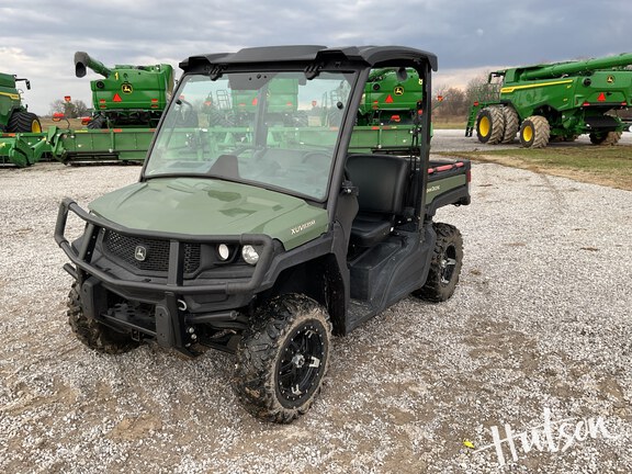 Photo of 2021 John Deere XUV 835M