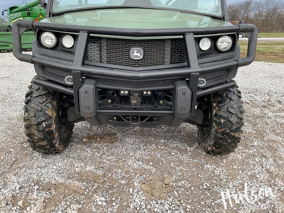 Photo of 2021 John Deere XUV 835M