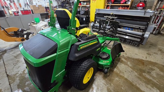 2023 John Deere Z997R - Photo2