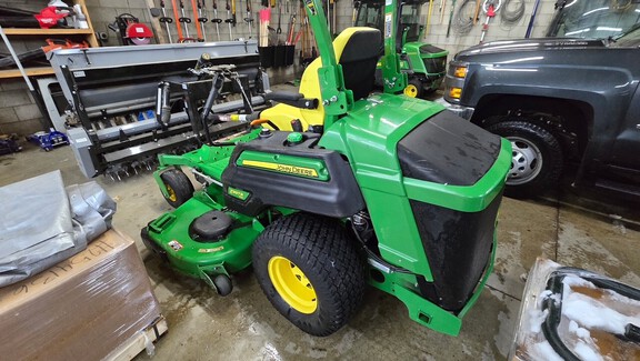 2023 John Deere Z997R - Photo3