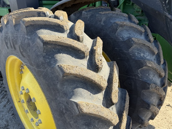 2025 John Deere 8R 370 - Photo12