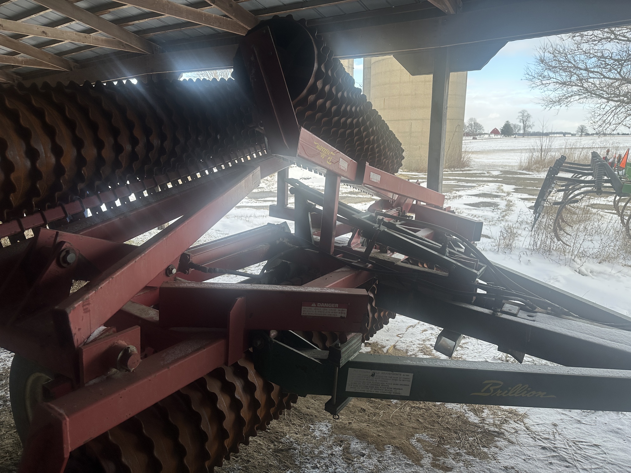 Brillion XL144 Image 8