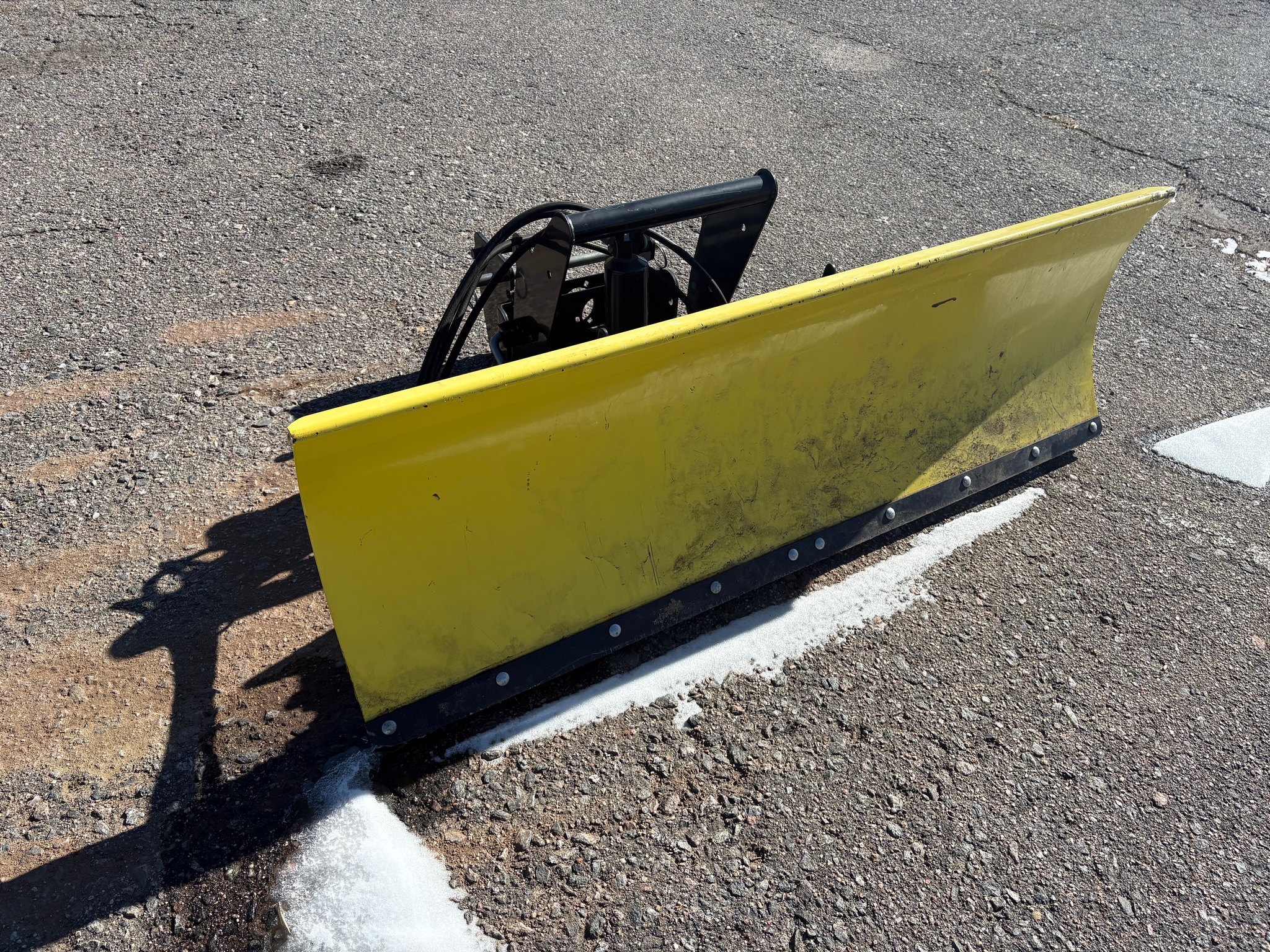 2014 John Deere 1025R Image 3