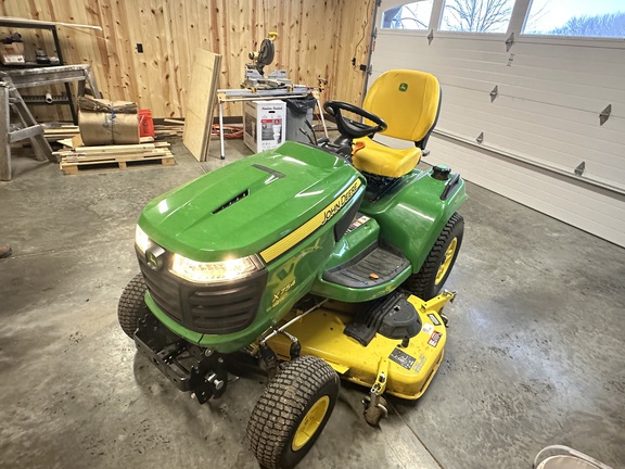 Photo of 2021 John Deere X754