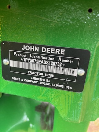 2025 John Deere 5075E Photo 6
