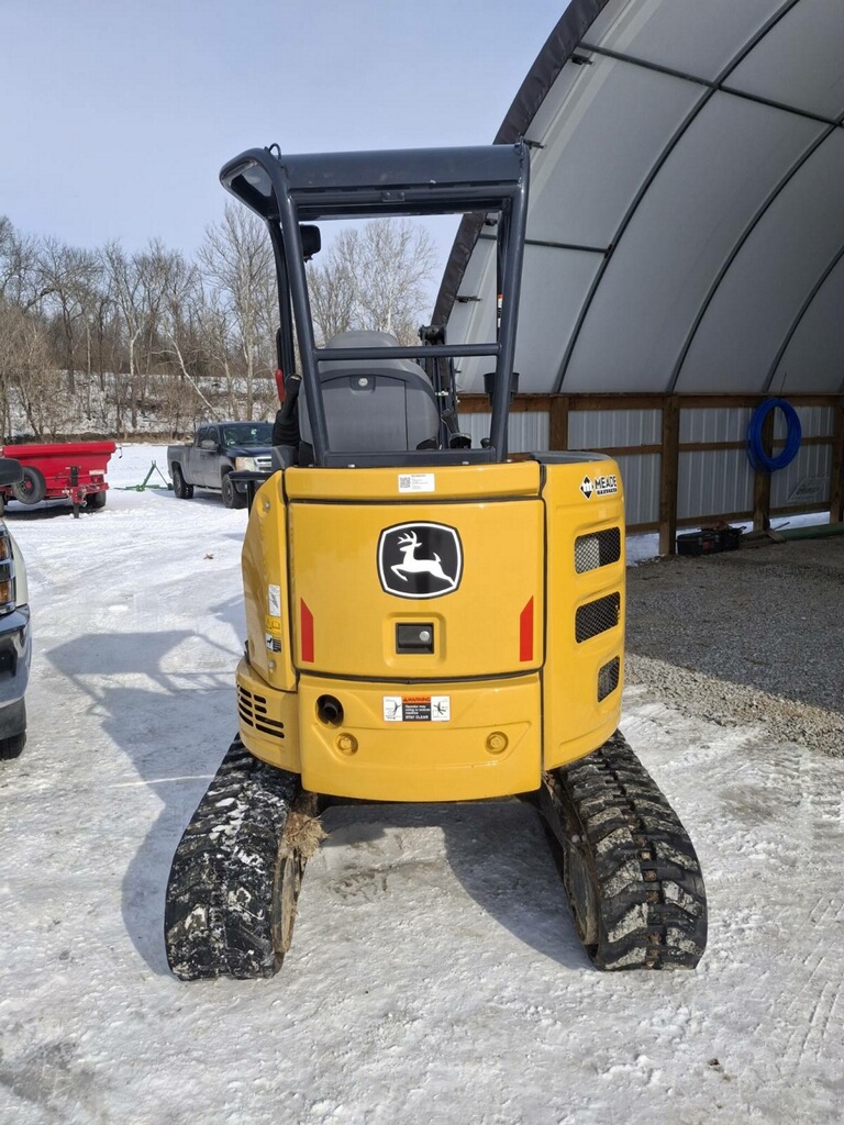 2022 John Deere 26G Image 8