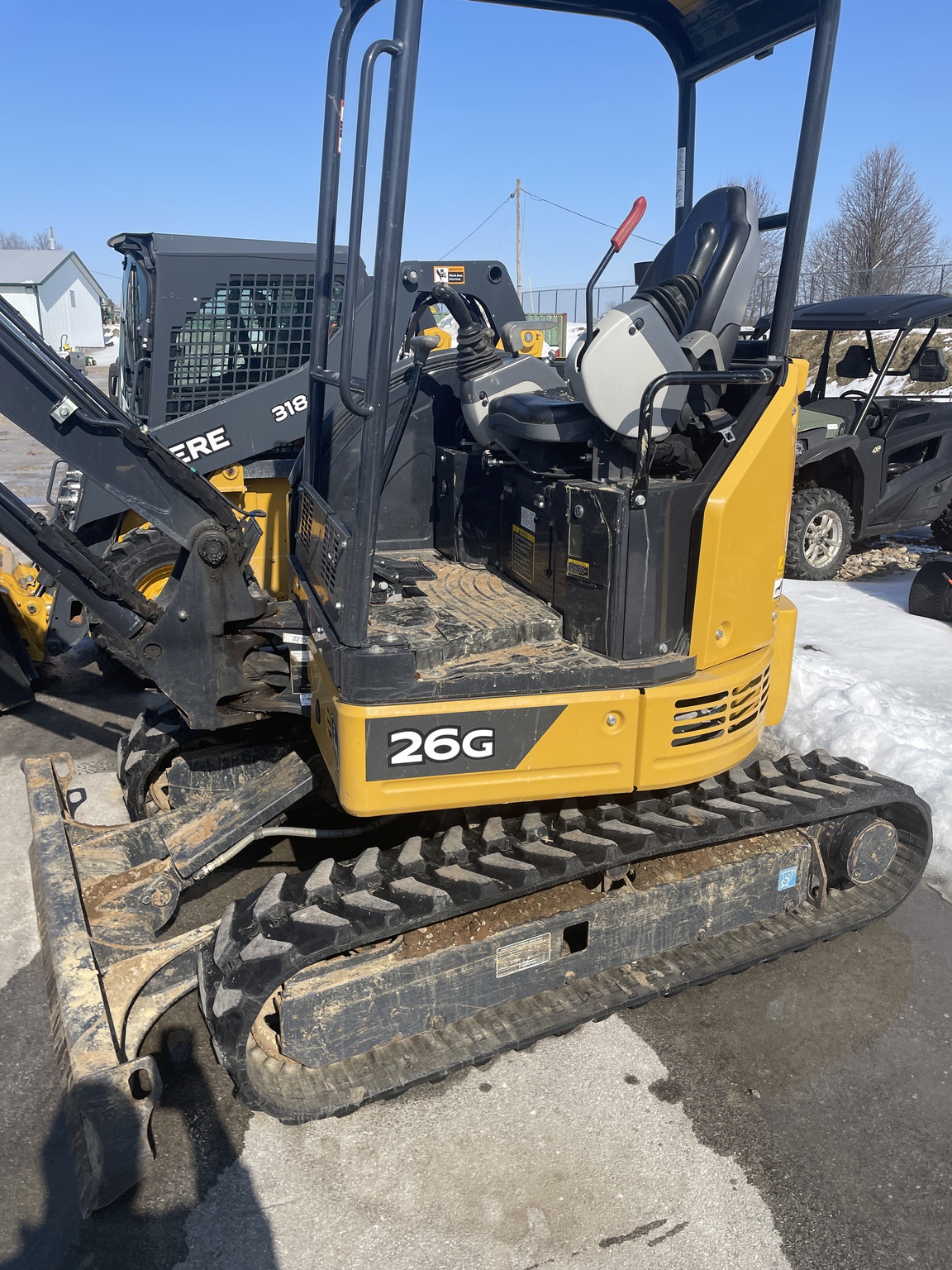 2022 John Deere 26G Image 3