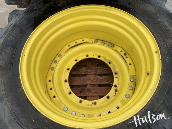 Photo of Michelin 650/60R34