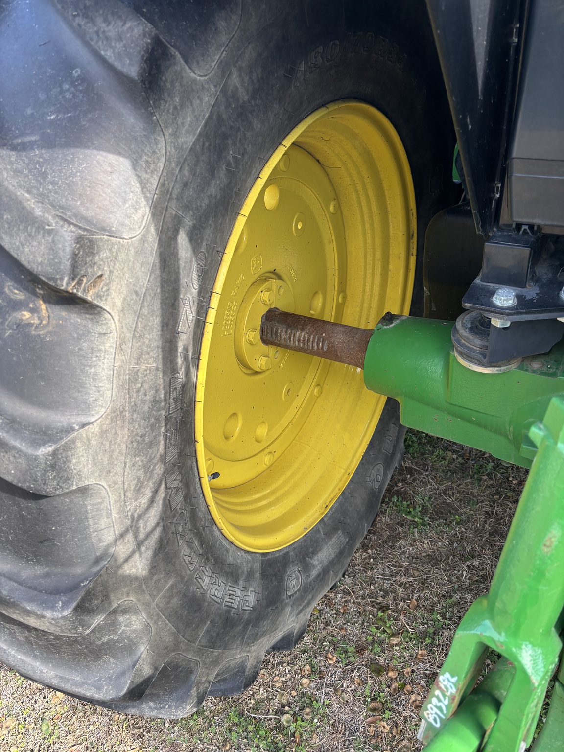 John Deere 6120M Image 5