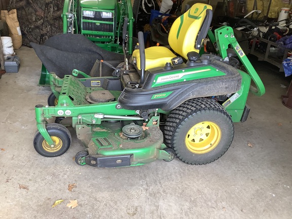 Photo of 2025 John Deere Z920M