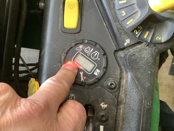 Photo of 2025 John Deere Z920M