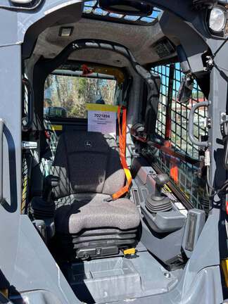 2026 John Deere 325G-5