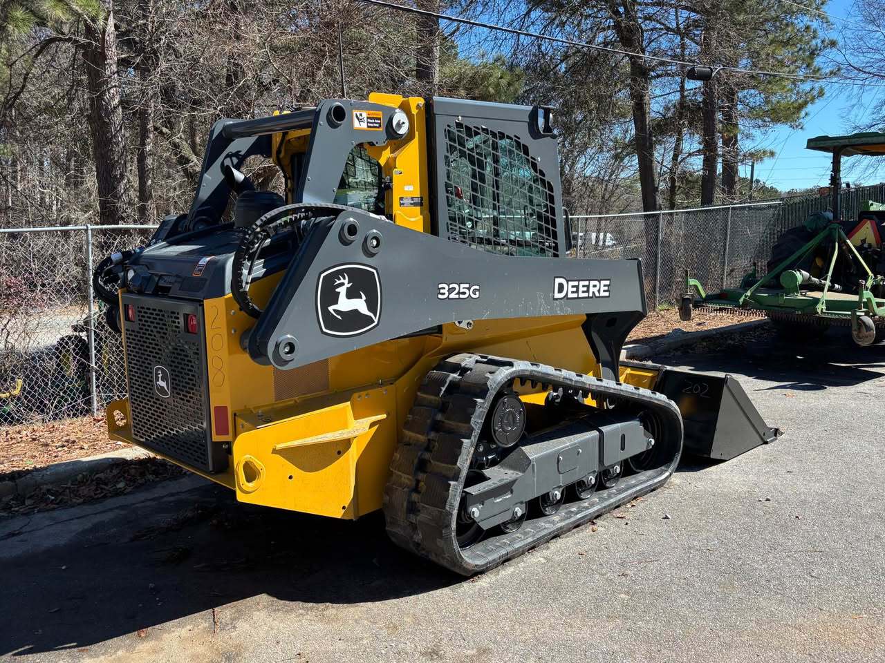 2026 John Deere 325G Image 2