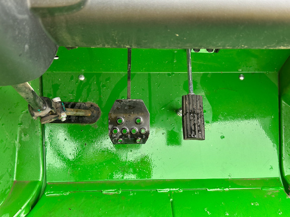 2025 John-Deere TX 4X2