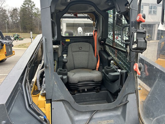 2022 John Deere 333G