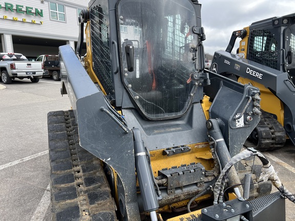 2022 John Deere 333G