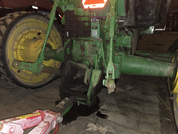 Photo of 2001 John Deere 8410T