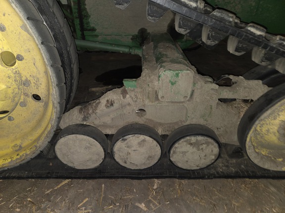 Photo of 2001 John Deere 8410T