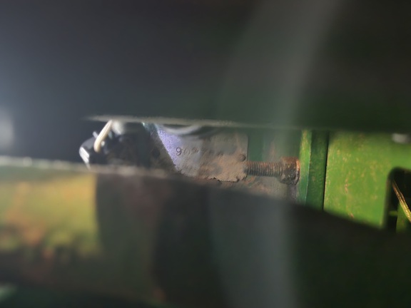 Photo of 2001 John Deere 8410T