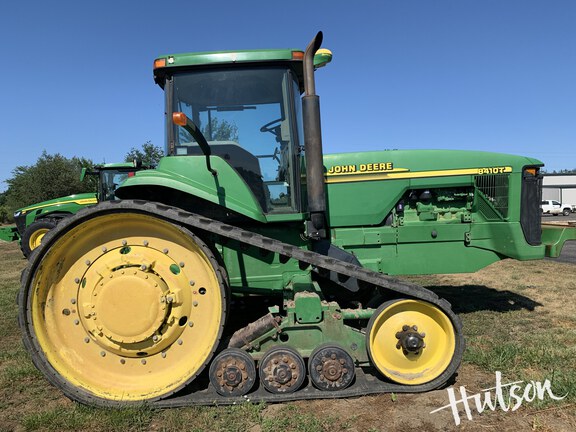 Photo of 2001 John Deere 8410T