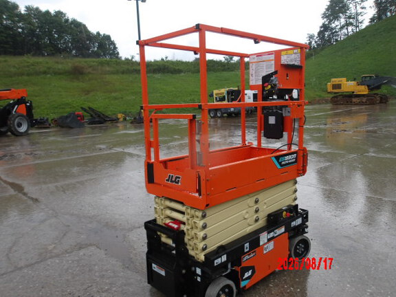 2026 JLG ES1930M