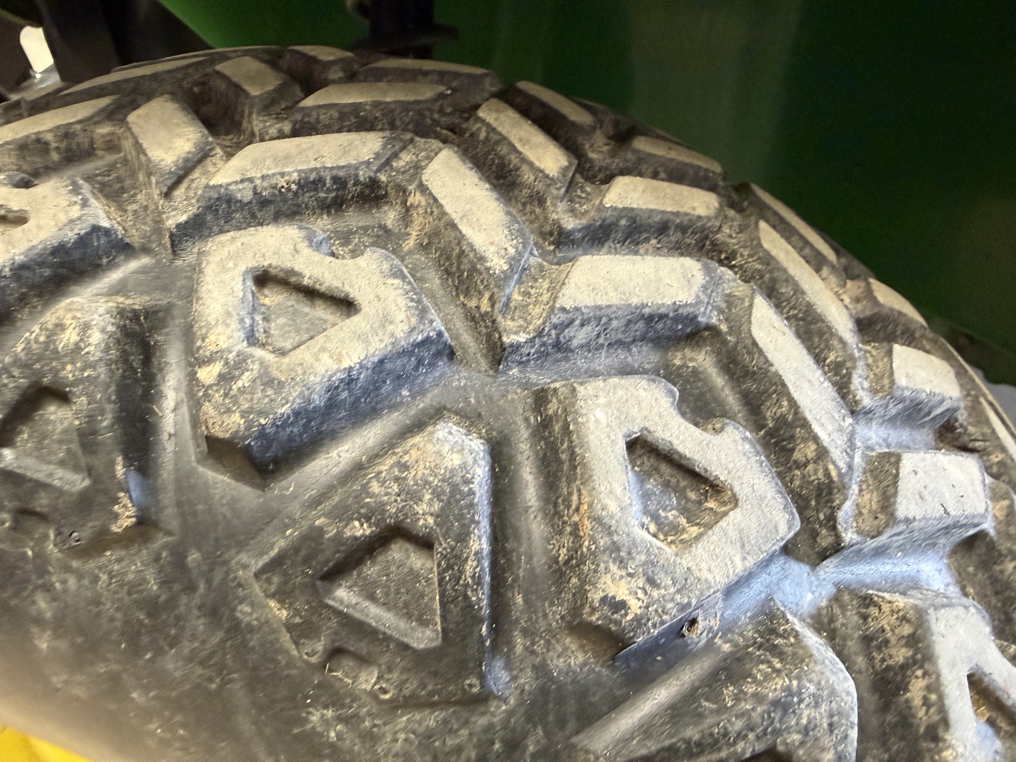 2013 John Deere TX 4X2 Image 7