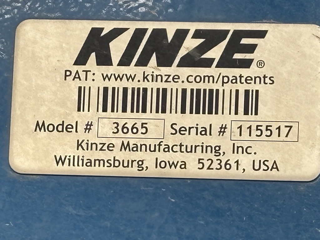 2021 Kinze 3665 Image 18