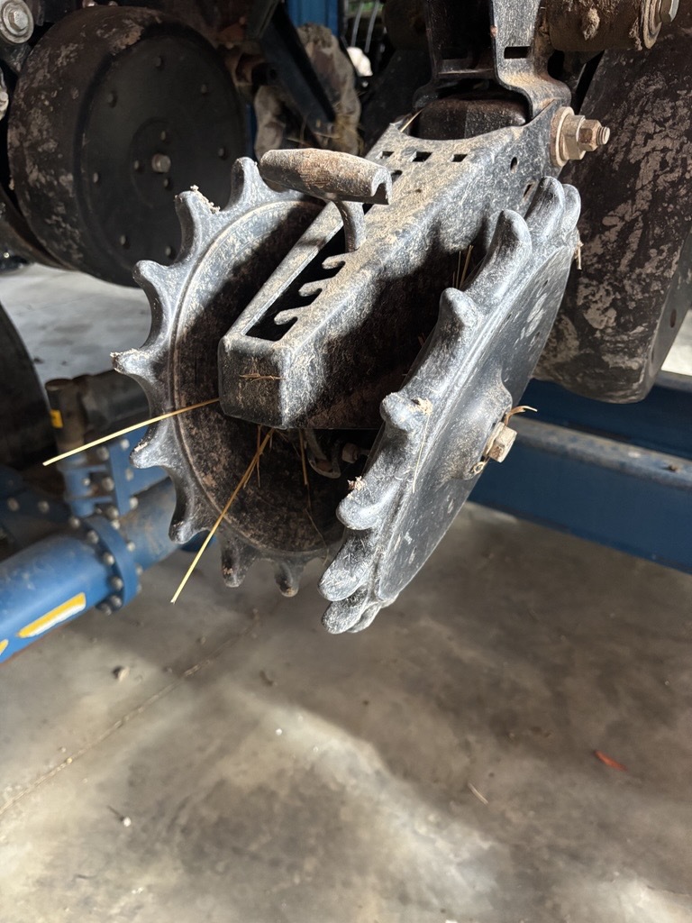 2021 Kinze 3665 Image 4