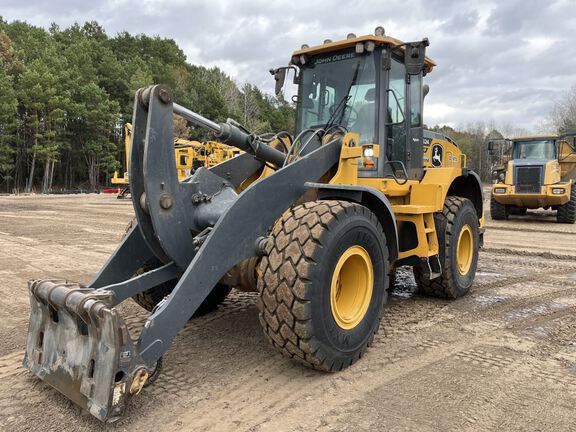 Photo of a 2024 John Deere 624P