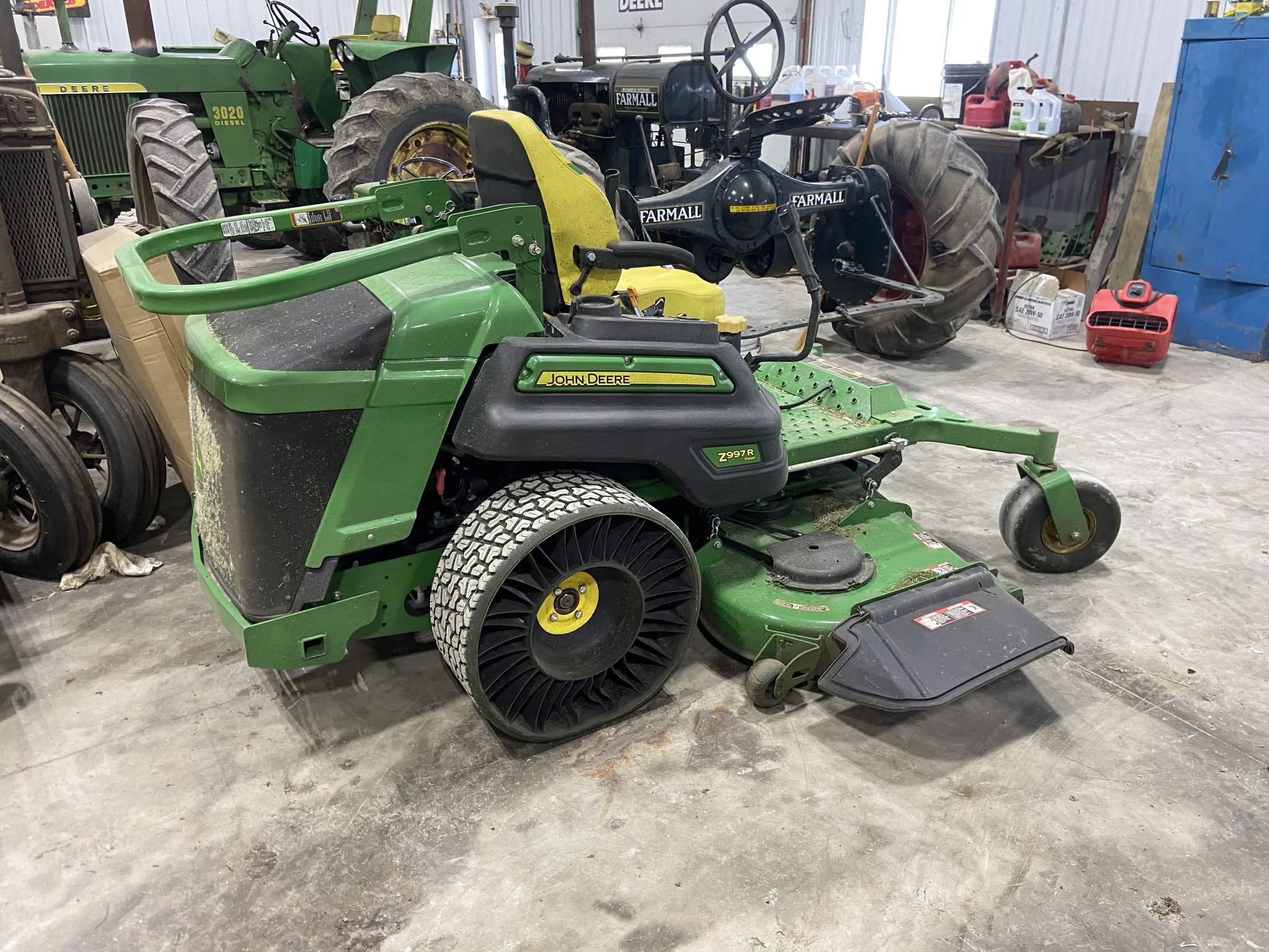  2023 John Deere Z997R at Heritage Tractor in Lacon, IL