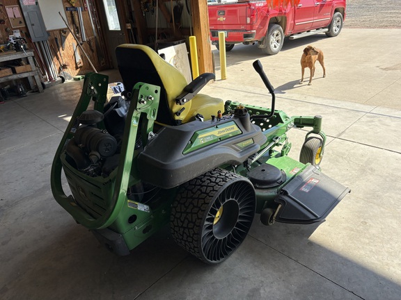 2024 John Deere Z930R - Photo3