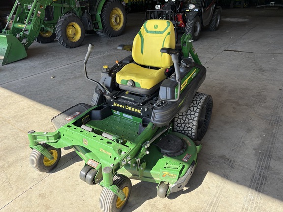 2024 John Deere Z930R - Photo2
