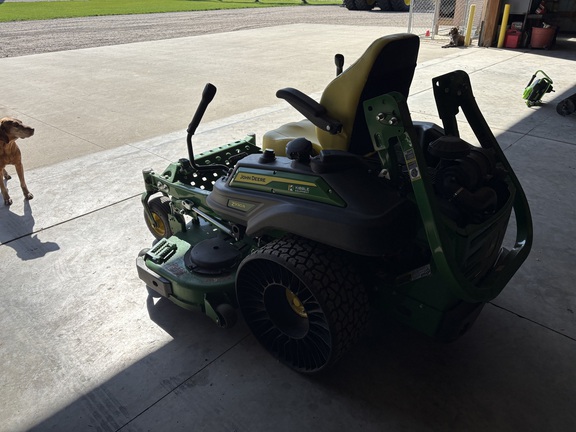 2024 John Deere Z930R - Photo4